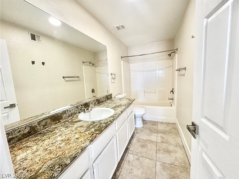 640 San Lorenzo St #A — Photo 8