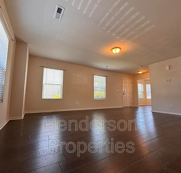 817 Ranchero St — Photo 4