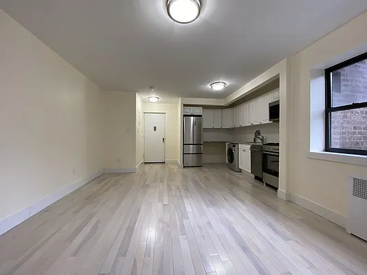 Rented by AZ REALTY NYC LLC | media 6