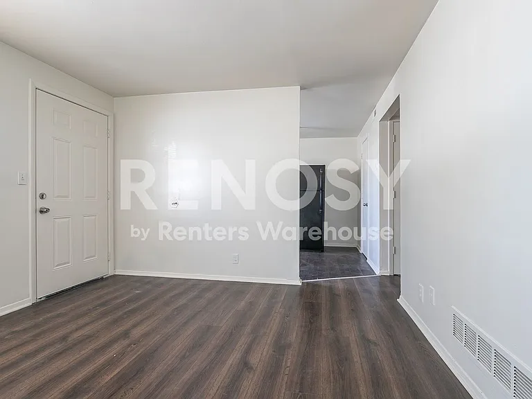 4832 NW Homestead Ter — Photo 12