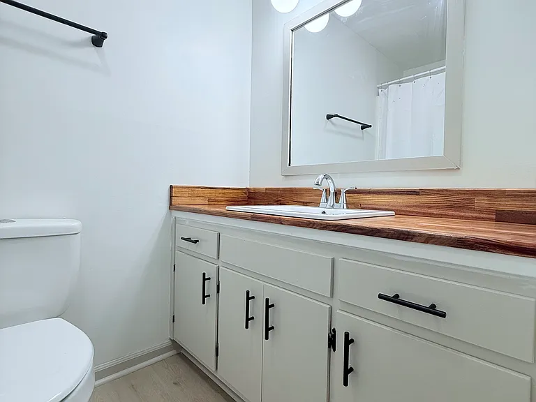 1930 Waldens Edge Way #1930 — Photo 24