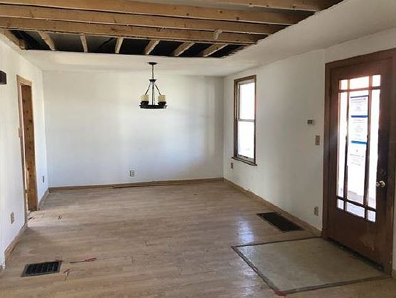 Additional Living Room