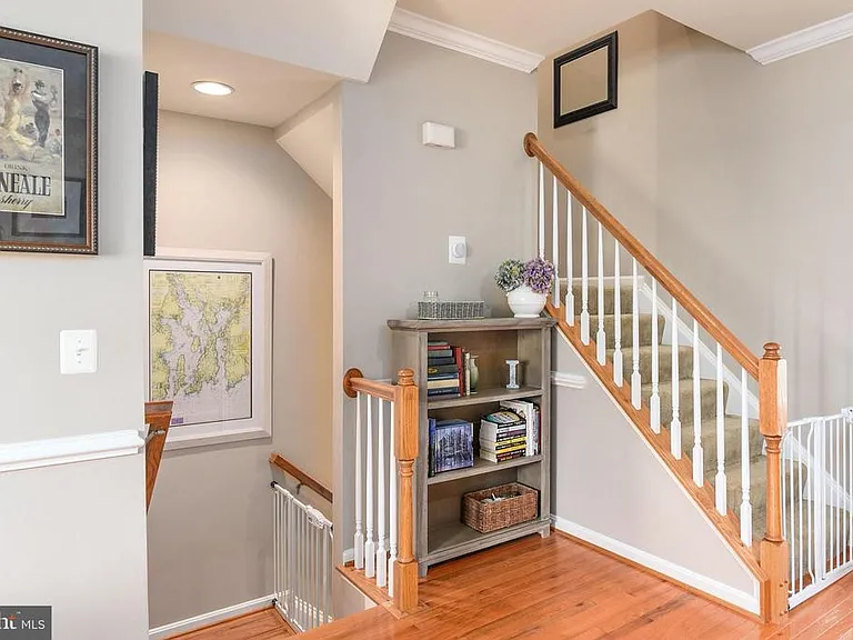 2372 Battery Hill Cir — Photo 17