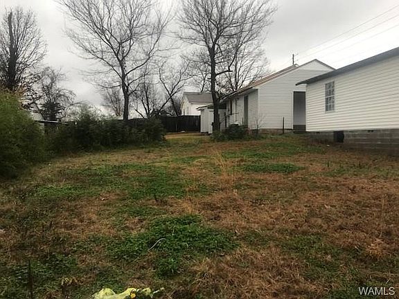 3rd image of 422 25th Ave E