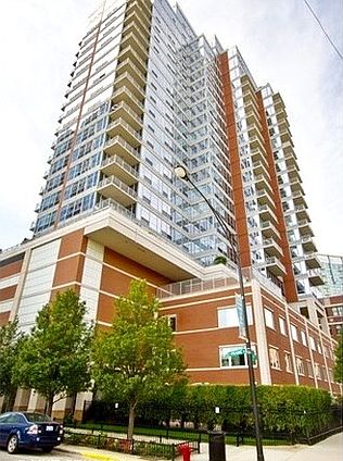 1st image of 1600 S Prairie Ave Unit 810