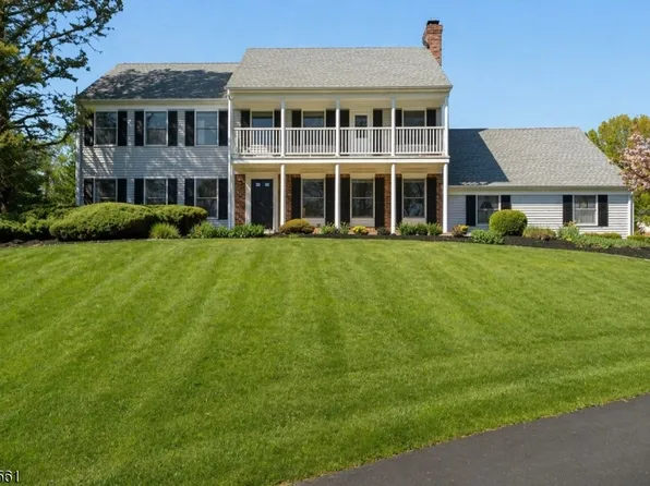 34 Molasses Hill Rd, Clinton Twp., NJ 08833