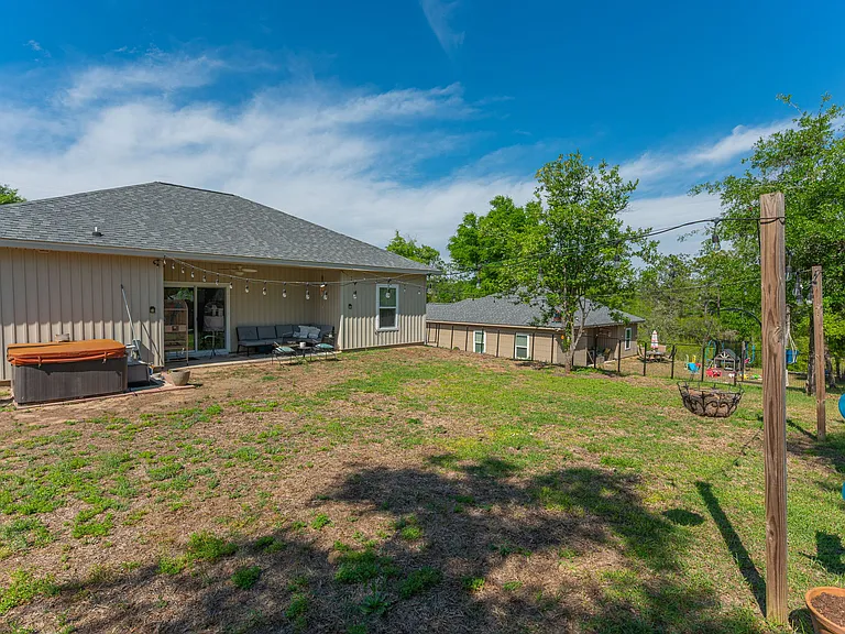 150 E Hibiscus Ave — Photo 30