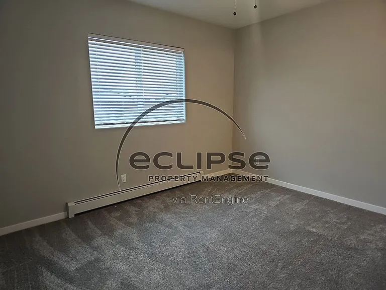 529 Washington Ave — Photo 15
