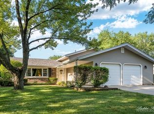 529 Janine Ln, Schaumburg, IL 60193