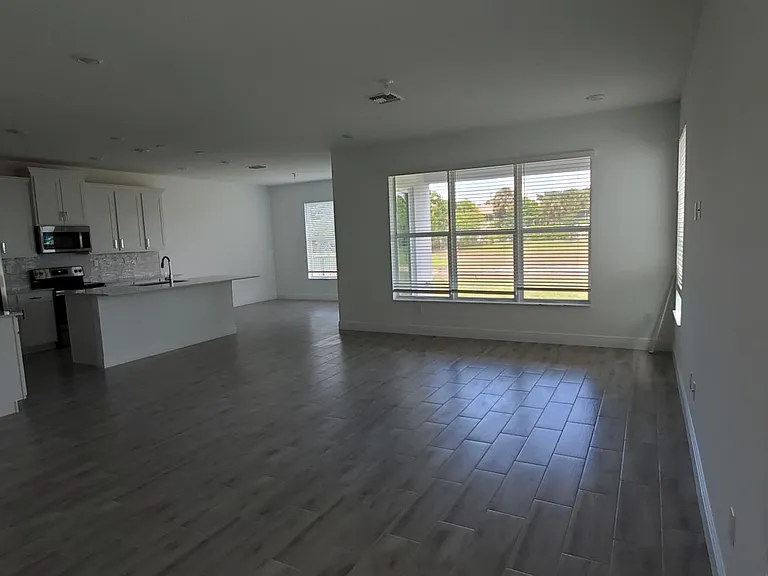 4108 Veleiros Ave — Photo 3