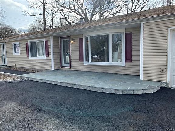 2nd image of 3359 Sycamore Ln