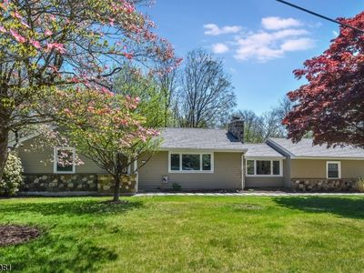 24 Red Barn Ln, West Milford, NJ, 07480