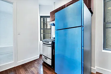 Rented by Pistilli Realty Group