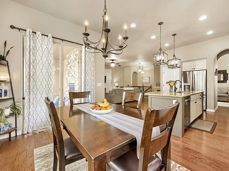 6134 Rennert Dr — Photo 15