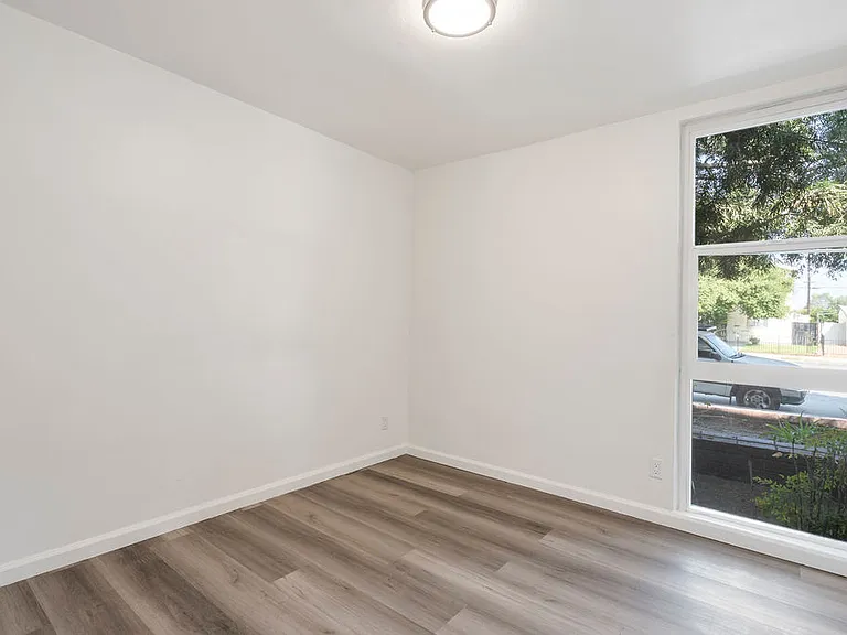 6535 Fulton Ave #106 — Photo 8
