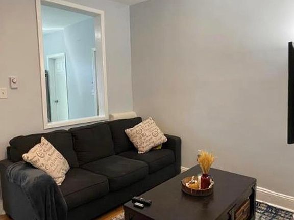5th image of 227 Brunswick St Floor 3