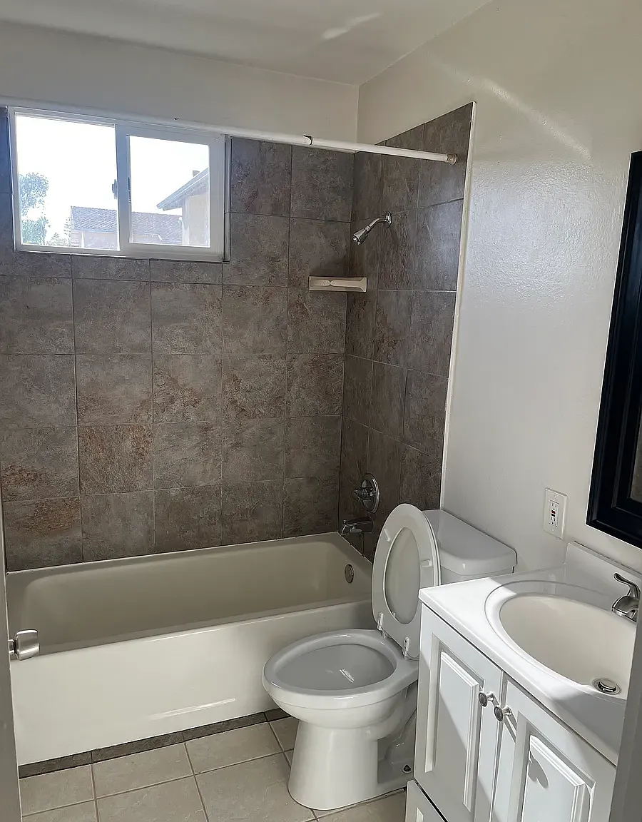 1 bed, 470 sqft, $2,000 — Photo 2