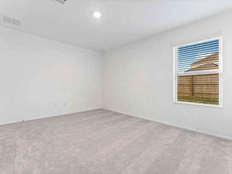 318 Harbor Bend Ct — Photo 37