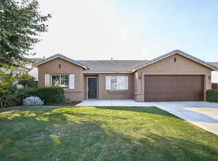 9904 Thistledown Ln, Bakersfield, CA 93312