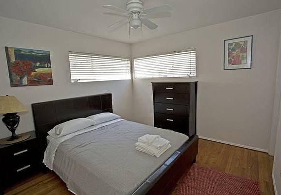 5th image of 4184 32nd St