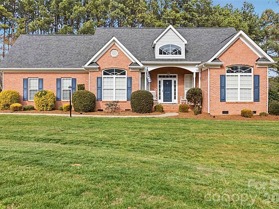 2nd image of 2140 Dolly Rose Dr