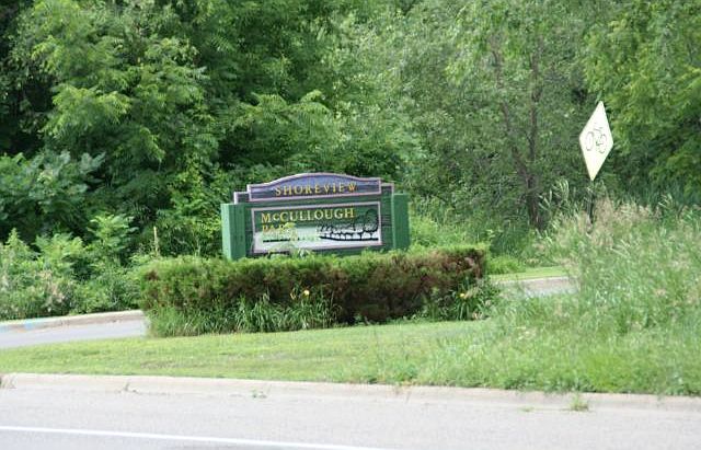 2nd image of 922 County Road I W