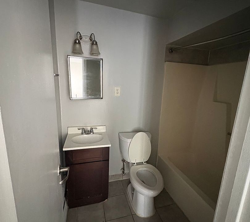 2nd image of 112 16th Ave #16