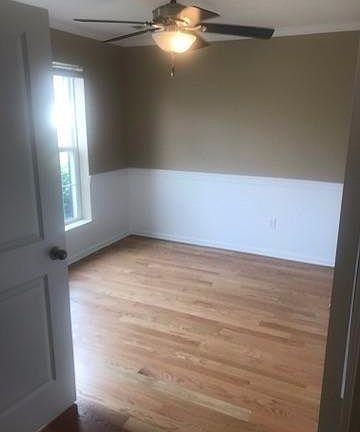 3rd image of 2433 Lady Bedford Pl