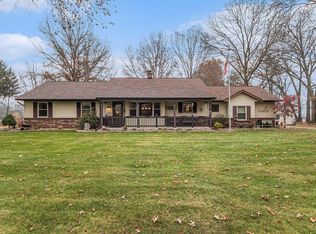 56229 Woodridge Rd, Three Rivers, MI 49093