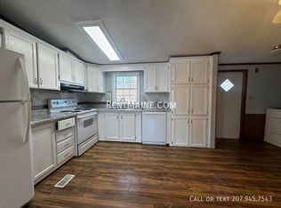 188 F St, Pittsfield, ME 04967