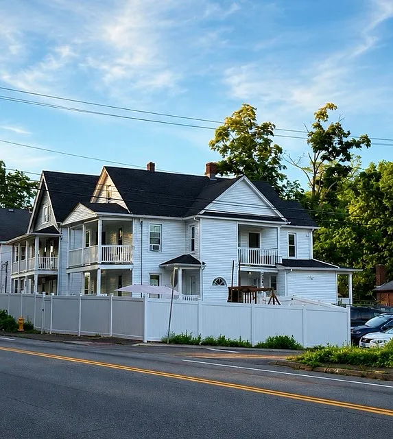 509 S Main St #2