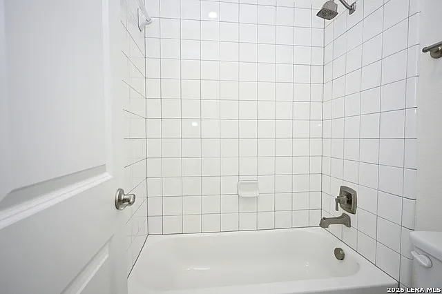 1438 Oaklawn Dr — Photo 25