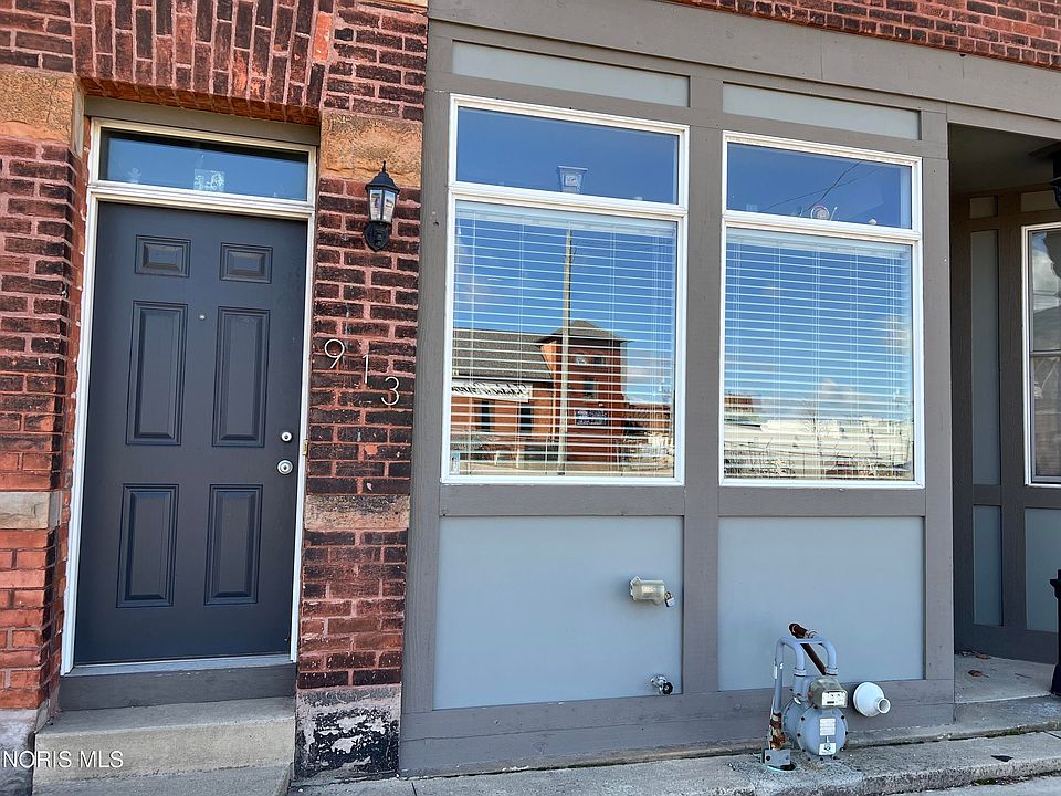 1st image of 913 Washington St
