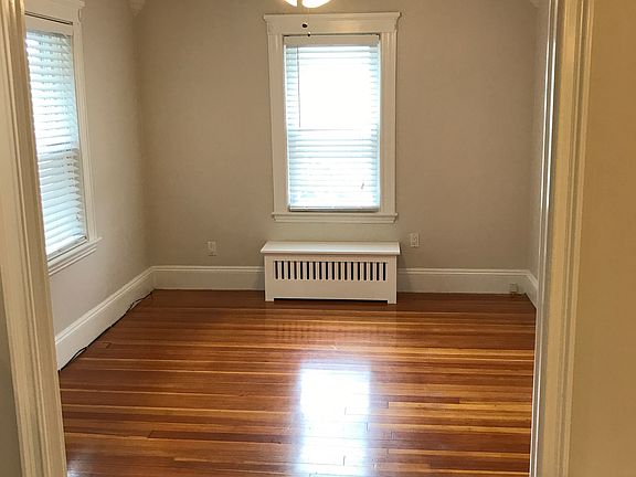 3rd image of 4 Wheatland Street # First Floor