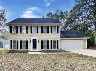 10621 Northwoods Forest Dr, Charlotte, NC 28214