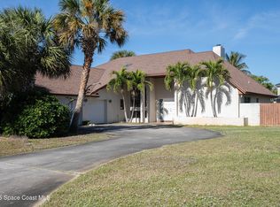 418 River View Ln, Melbourne Beach, FL 32951