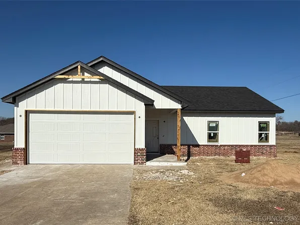 17585 Dove Dr, Claremore, OK 74019