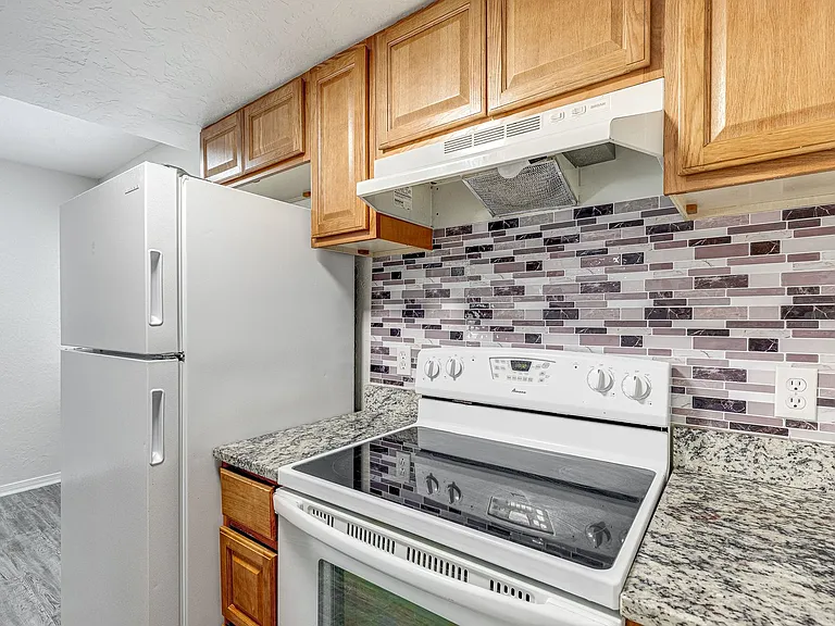 2904 NW 45th Pl #2904-C — Photo 17