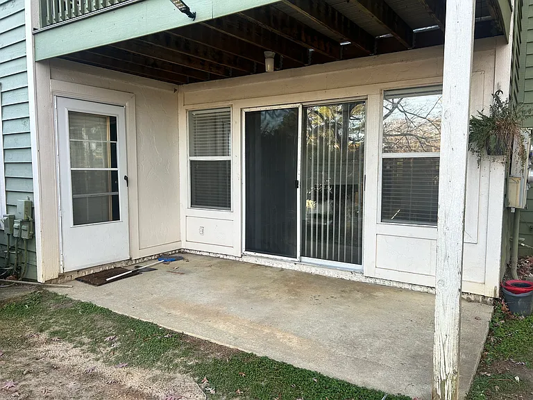 1004 Brookhollow Dr #2 — Photo 18