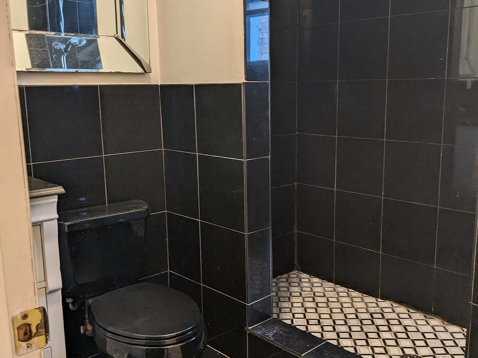 2 bed, 1200 sqft, $2,600 — Photo 2