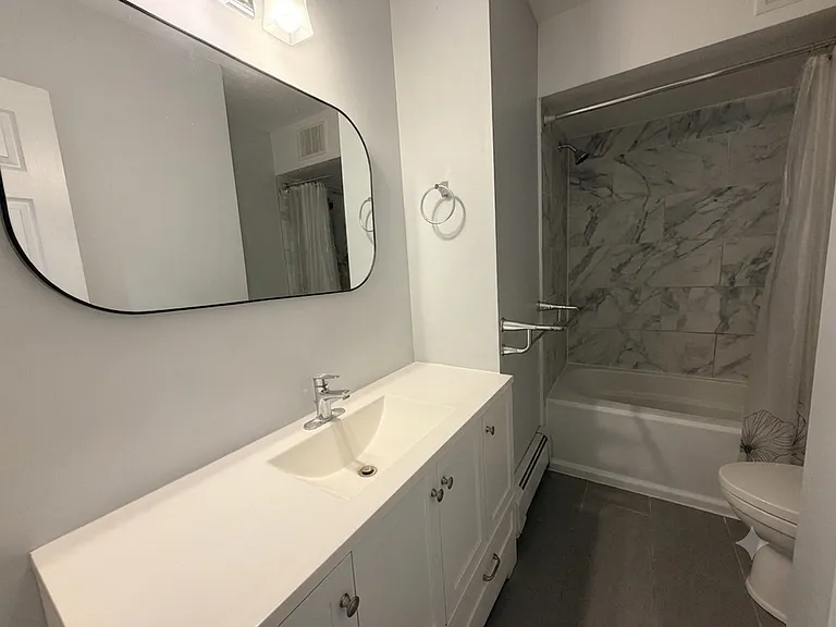 50 Penetang St #2 — Photo 3