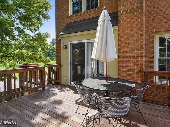 5th image of 10114 Oakwood Chase Ct