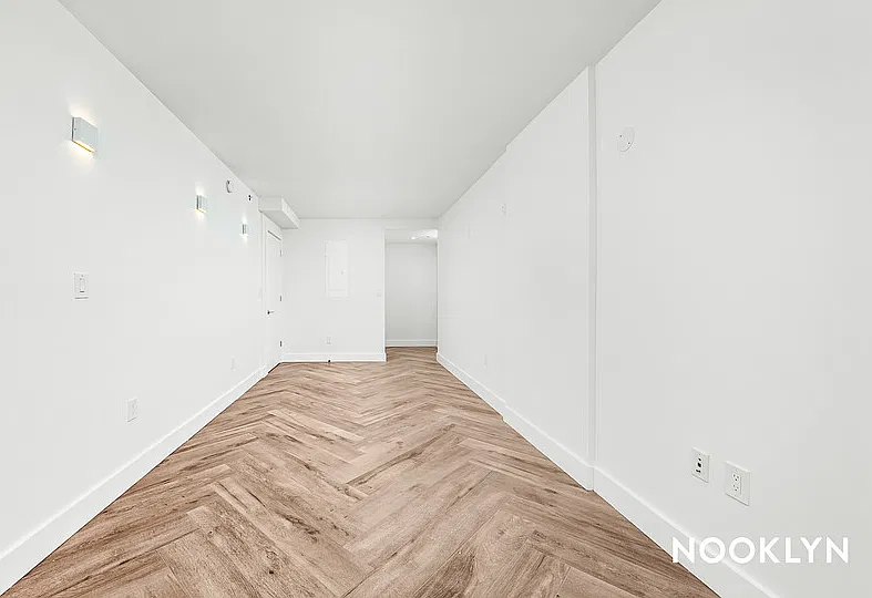 706 Ocean Parkway — Photo 4
