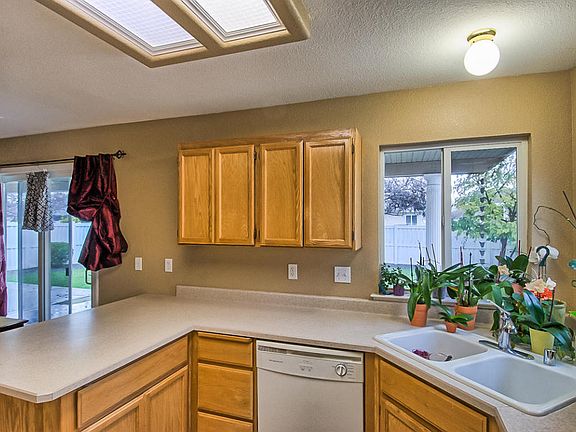 4th image of 3356 Southwood Dr