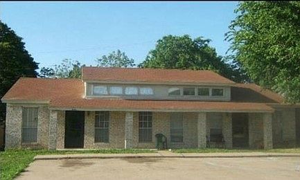 1st image of 1035 Southmoor Dr