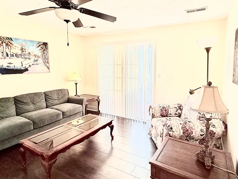 103 Capital St #101 — Photo 6