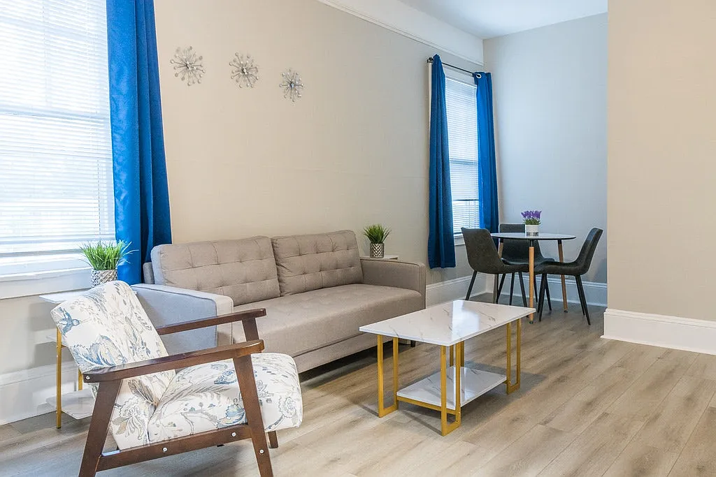 3631 Washington Street, Unit 3 — Photo 3