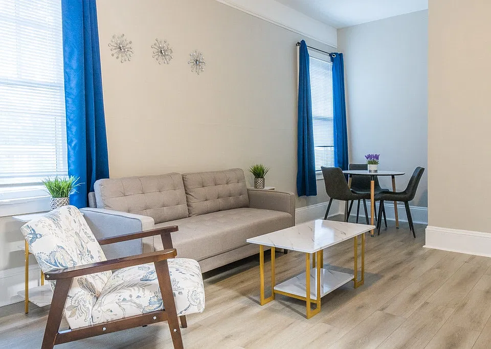 Livingroom - Furniture not included