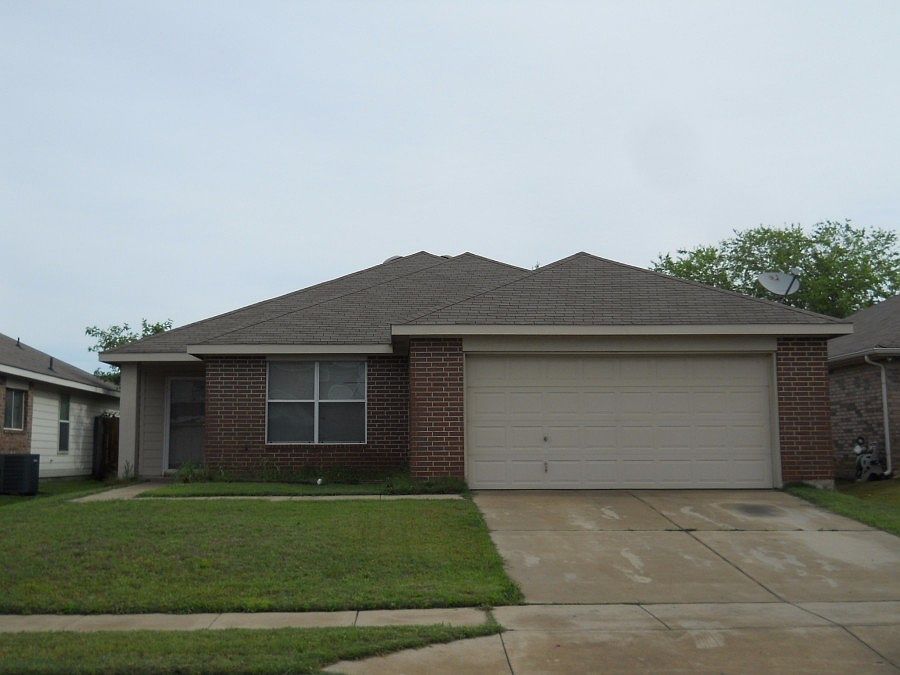 1st image of 220 Allenwood Dr