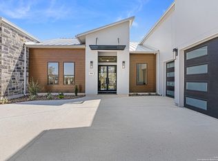 995 Belle Oaks Blvd, Bulverde, TX 78163